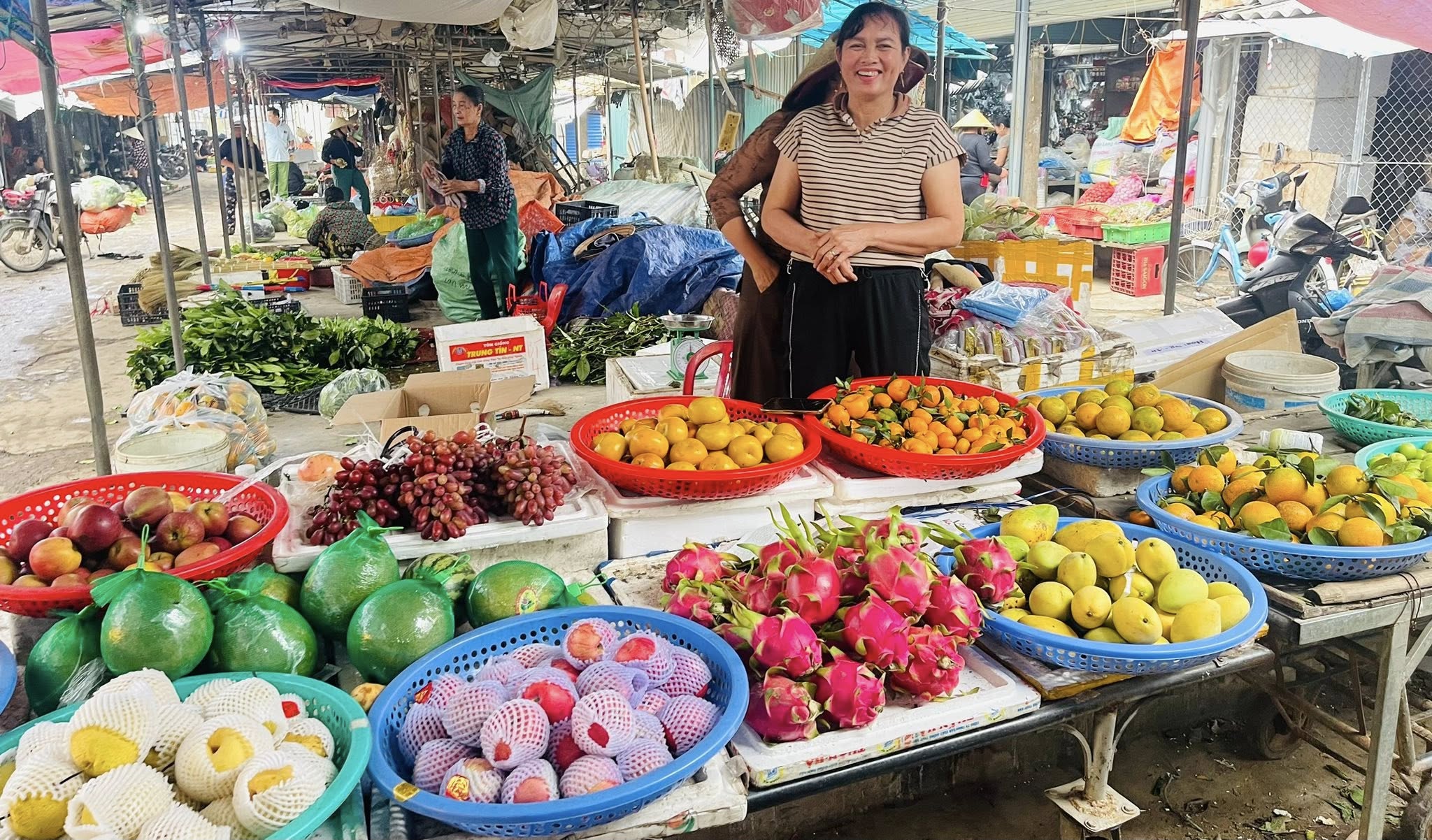 CHỢ GÁM